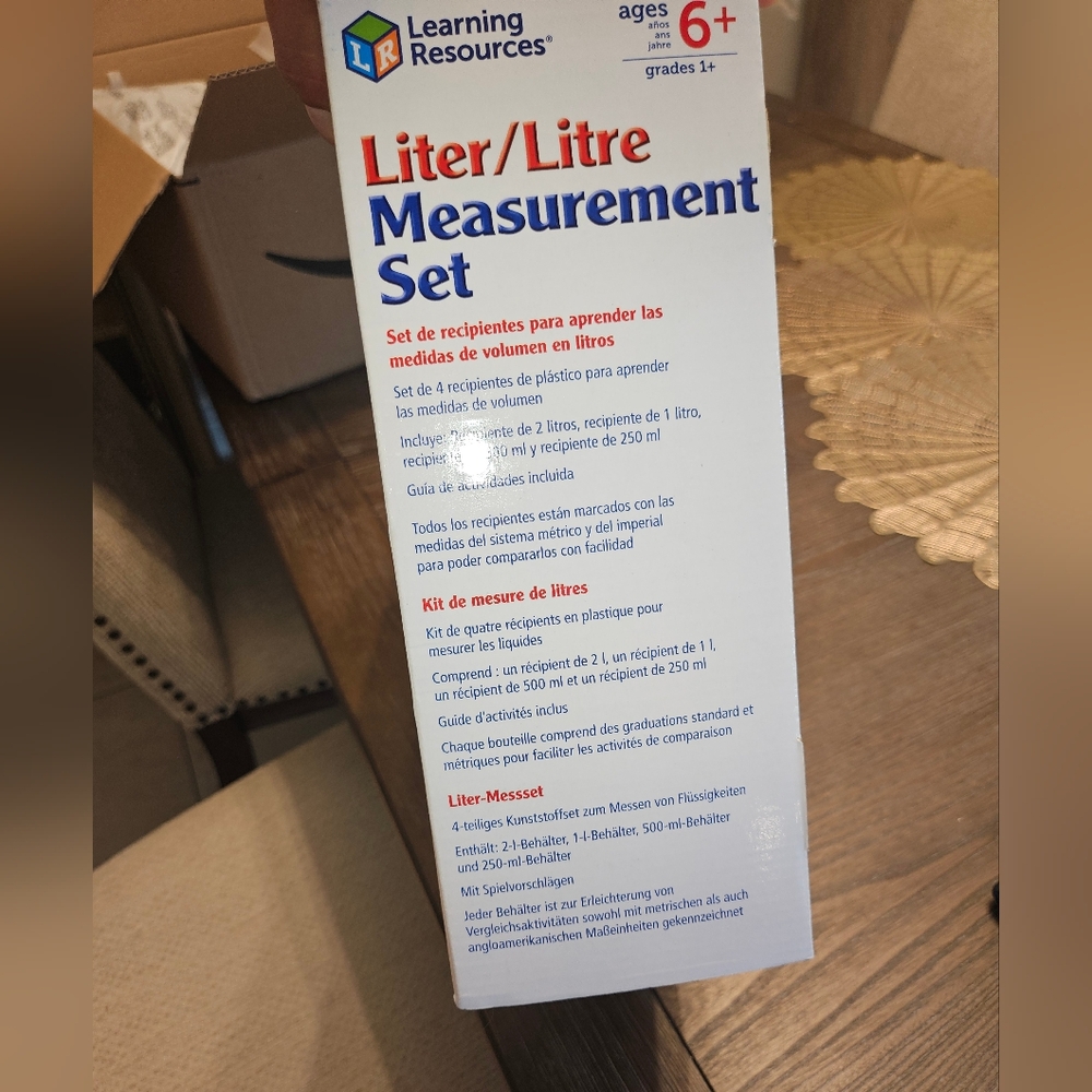 Learning Resources Liter Measurement Set - Multicolor - Picture 6 of 7